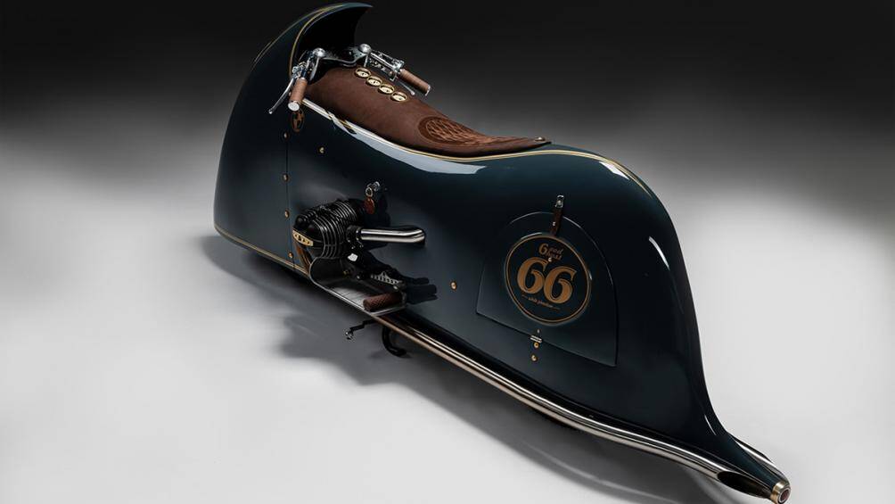 Toàn bộ thân xe được bao bọc bởi một tấm ốp full-body kéo dài đến tận đuôi, tạo nên nét bo tròn mềm mại rất đẹp mắt