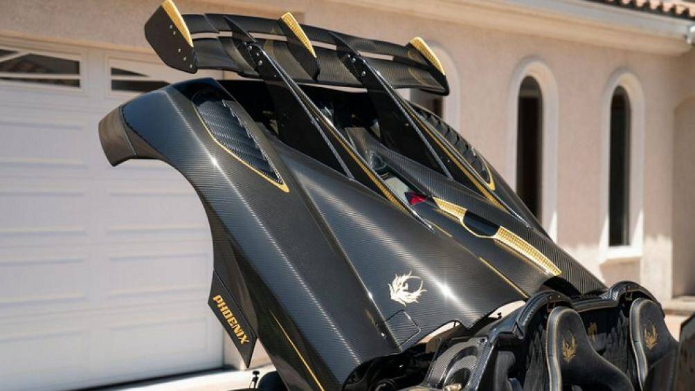Siêu xe Koenigsegg Agera RS Phoenix mới chỉ chạy 2.172 km nên tình trạng của xe là gần như mới