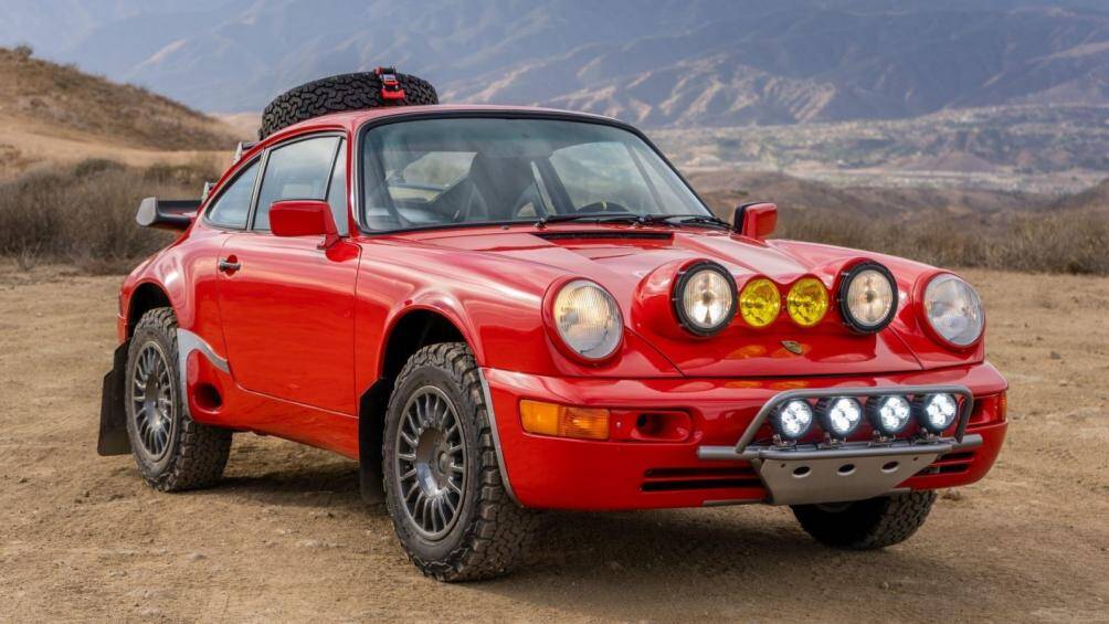 Xe đang được bán đấu giá ở mức 70.000 (1,6 tỷ đồng)