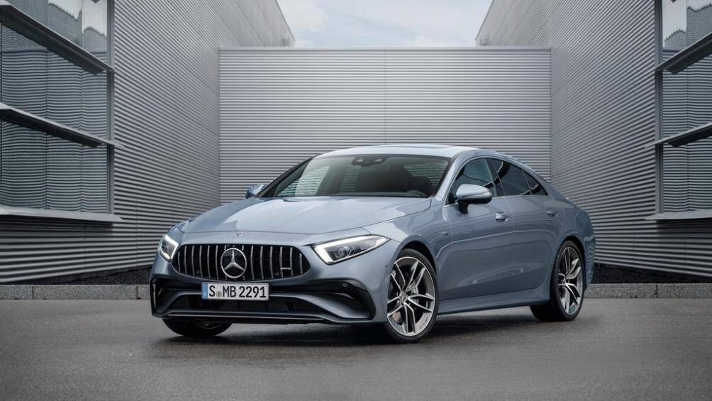 So với phiên bản trước, Mercedes-Benz CLS 2022 sở hữu lưới tản nhiệt được tinh chỉnh lại cùng cản trước thể thao hơn