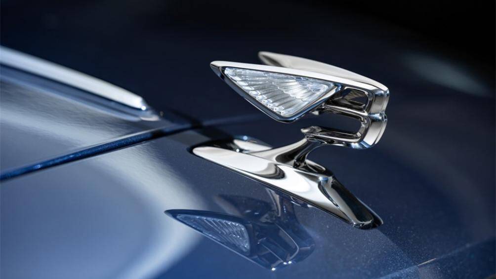 Theo đại diện của Bentley, Flying Spur V8 đời mới sắp được ra mắt tại Việt Nam. Thời gian ra mắt và mức giá của mẫu xe này chưa được công bố