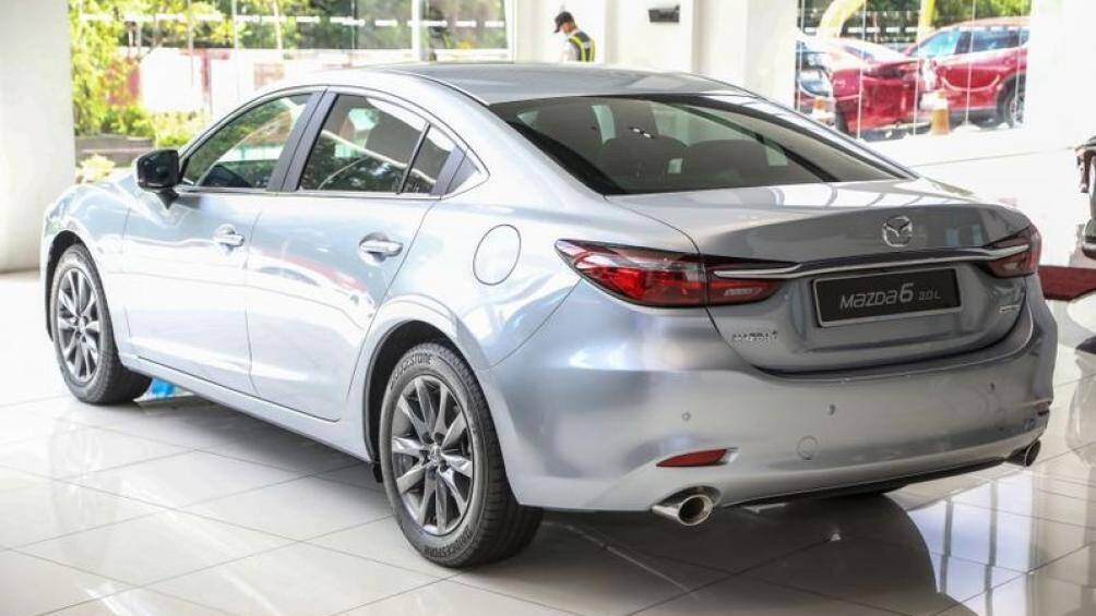 Về cơ bản, Mazda 6 2021 không có thay đổi nào ở thiết kế ngoại thất cũng như hệ truyền động