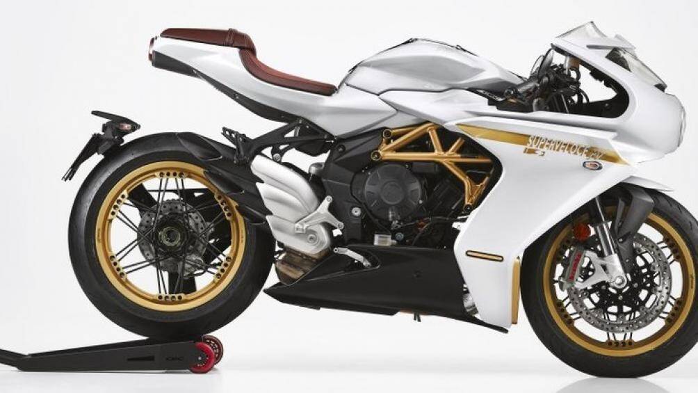 Tại thị trường châu Âu, bản đặc biệt MV Agusta Superveloce 800 S 2021 vừa chốt giá 23.600 Euro (khoảng 650 triệu đồng)