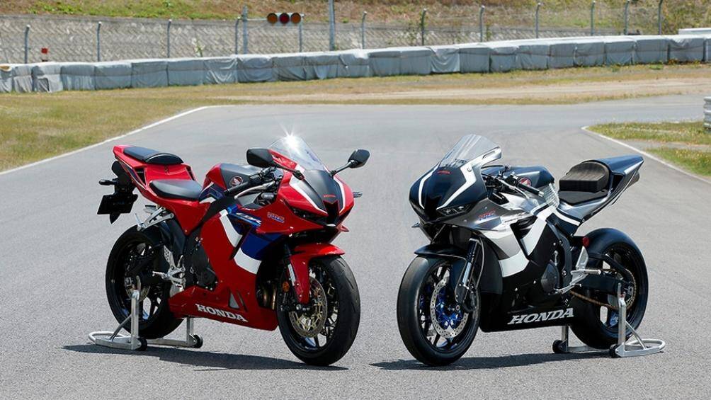 Mẫu sportbike Honda CBR600RR 2021 vừa được giới thiệu tại Malaysia sẽ có giá bán 98.888 RM (khoảng 550 triệu đồng)