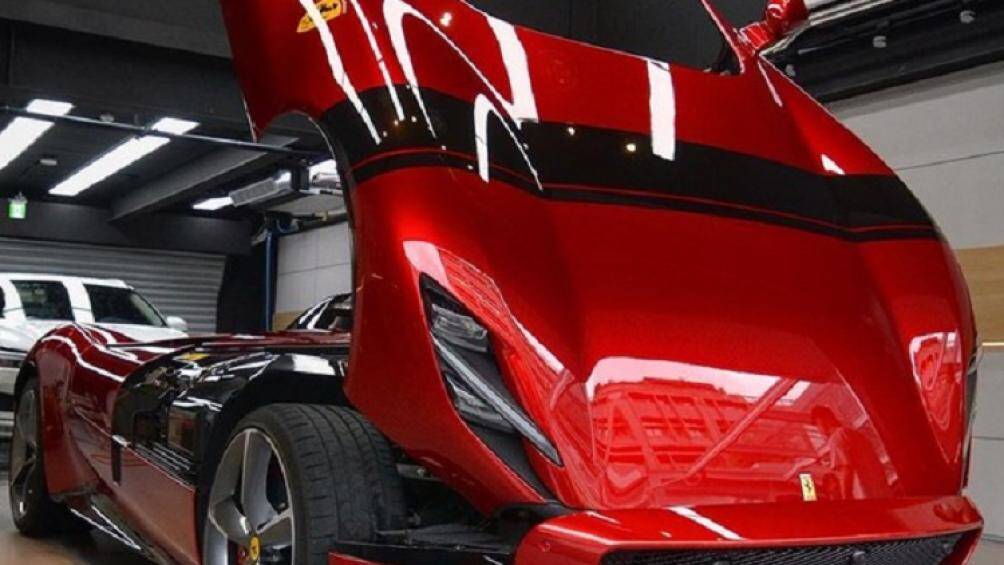 Tuy nhiên vì là hàng hiếm nên các mẫu xe Ferrari Monza được rao bán lại với giá cao hơn từ 20 - 30 tỷ đồng