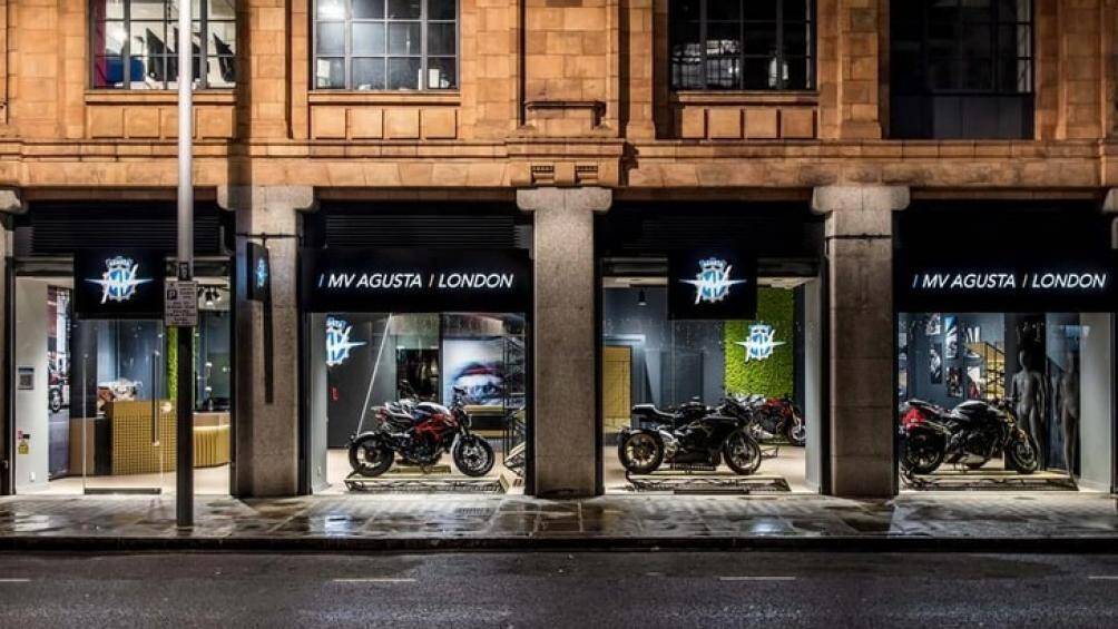 Về mặt công nghệ, MV Agusta London Special sở hữu loạt công nghệ hiện đại như phanh ABS, chống trượt bánh sau, kiểm soát độ hẫng bánh trước...