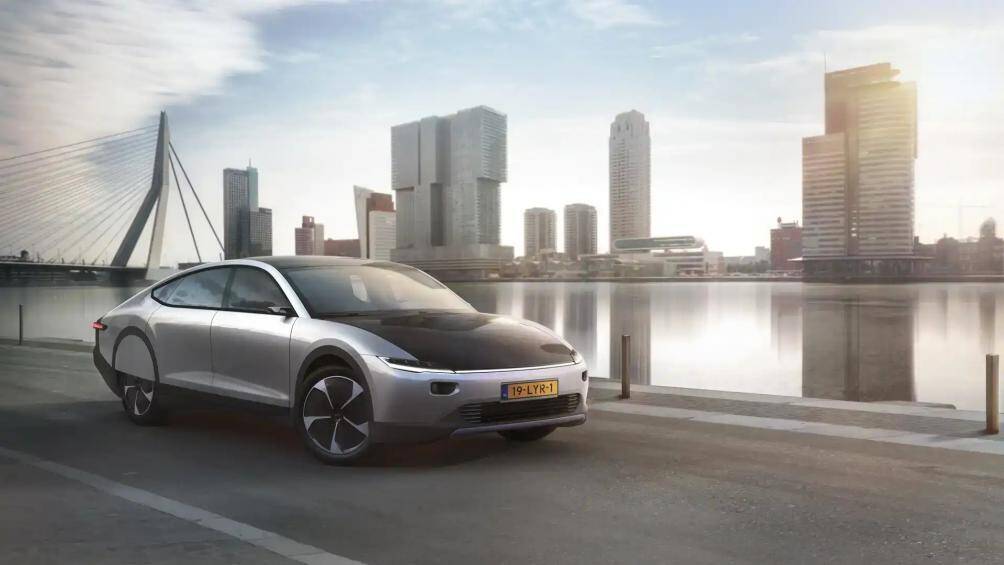 Mẫu xe điện có tên Lightyear One này là chiếc xe điện chạy bằng năng lượng mặt trời tầm xa đầu tiên trên thế giới