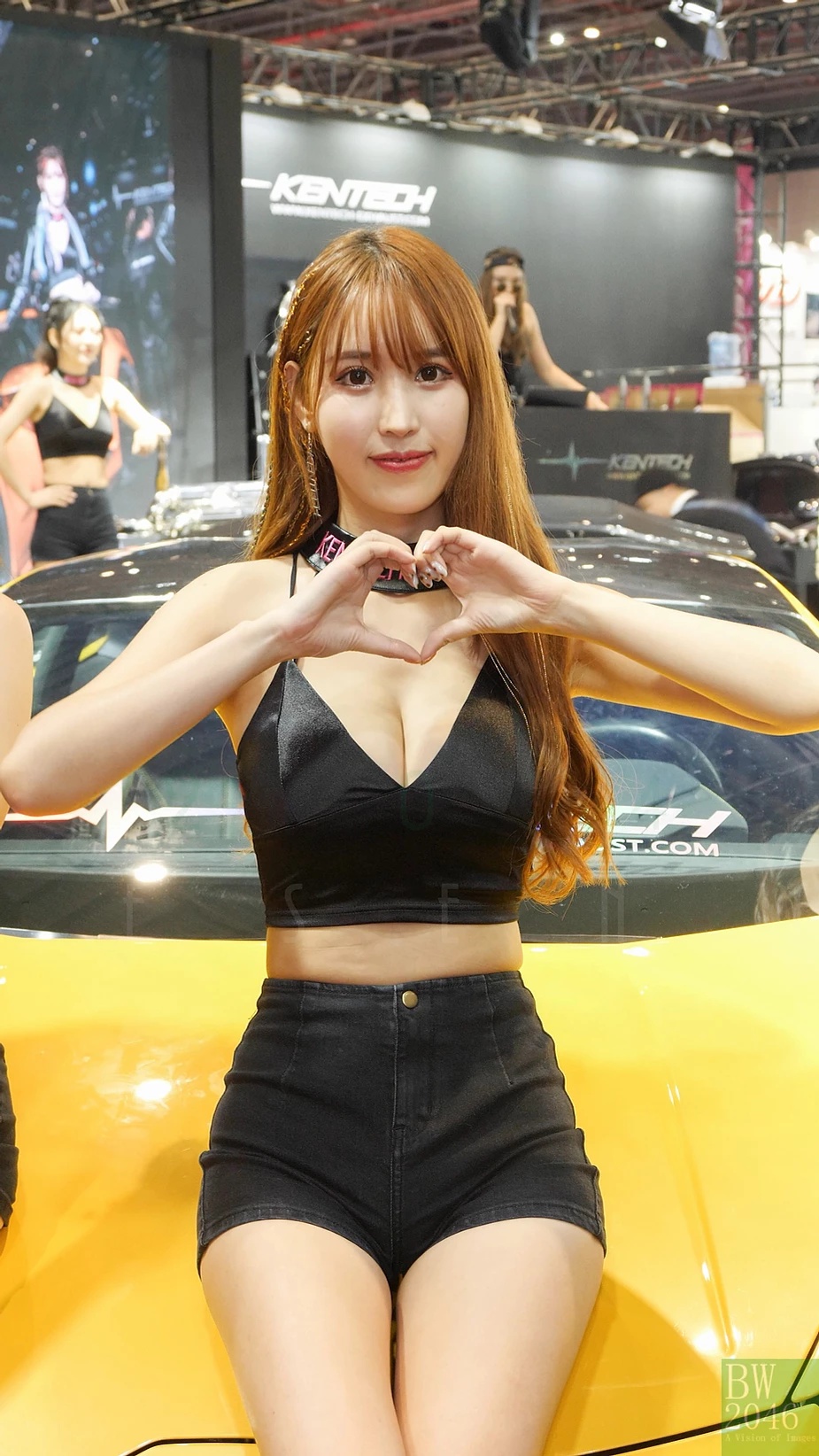 Người đẹp này không chỉ có gương mặt xinh xắn mà còn có thân hình quyến rũ