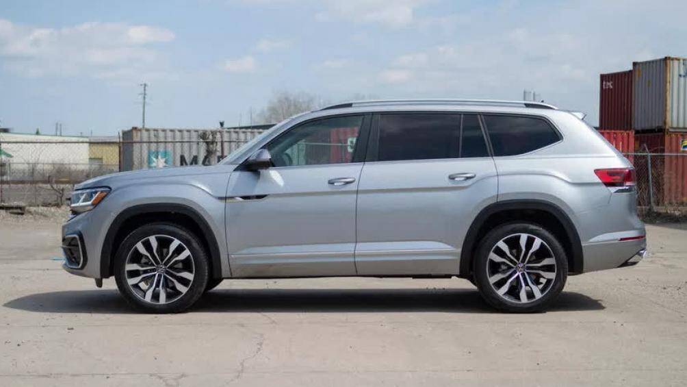 Nội thất của Volkswagen Teramont khá rộng rãi với ba hàng ghế và 7 chỗ ngồi