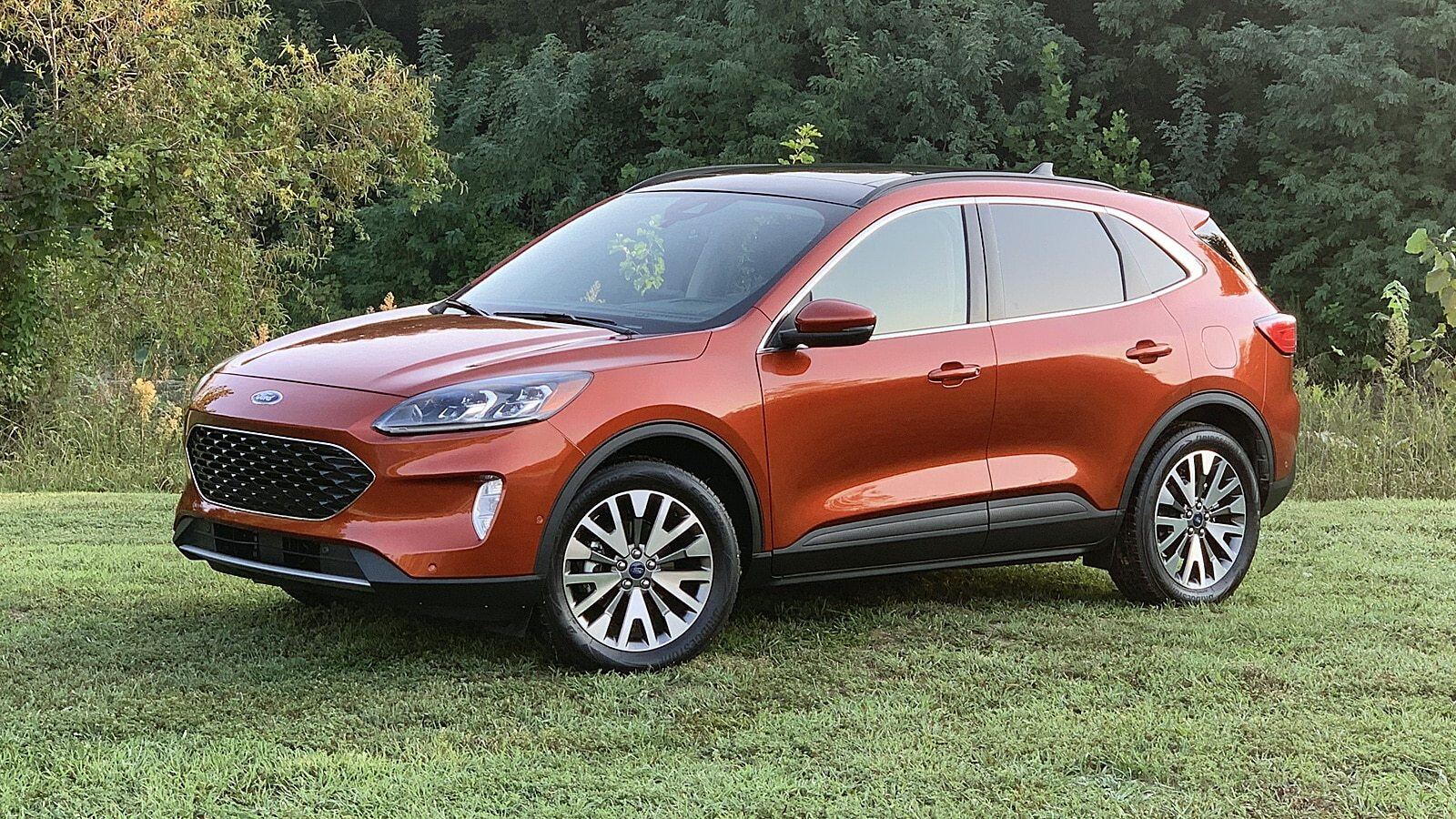 Ford Escape 2021 nhận được số điểm đánh giá là 3,9 từ KBB