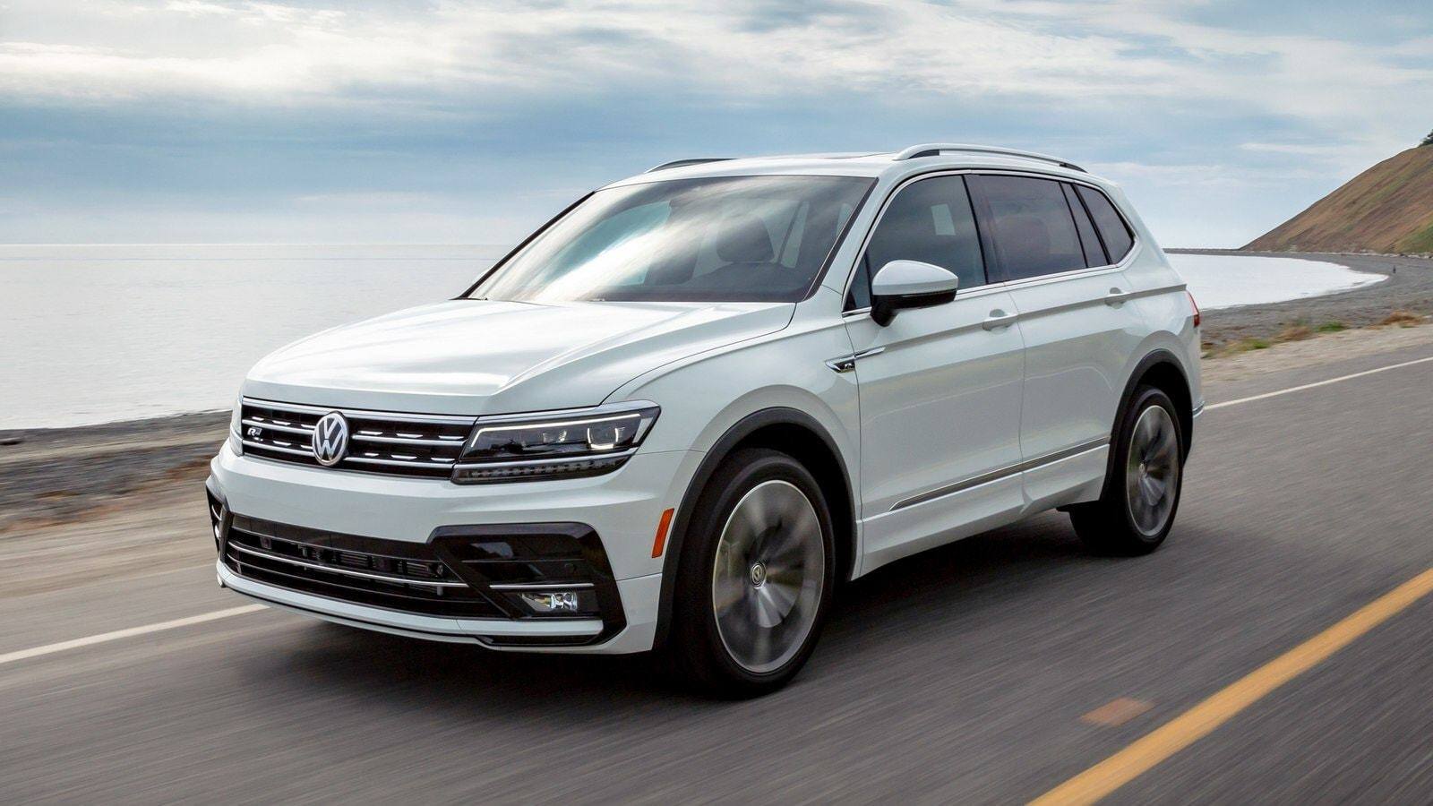 Volkswagen Tiguan 2021 nhận được số điểm đánh giá là 4,0 từ KBB