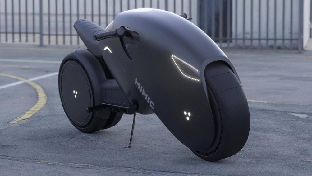 Thân xe với lớp bọc như áo giáp. Nhìn tổng thể với đường uốn cong trên MIMIC rất giống với mẫu xe trong phim viễn tưởng Tron Ligh Cycle