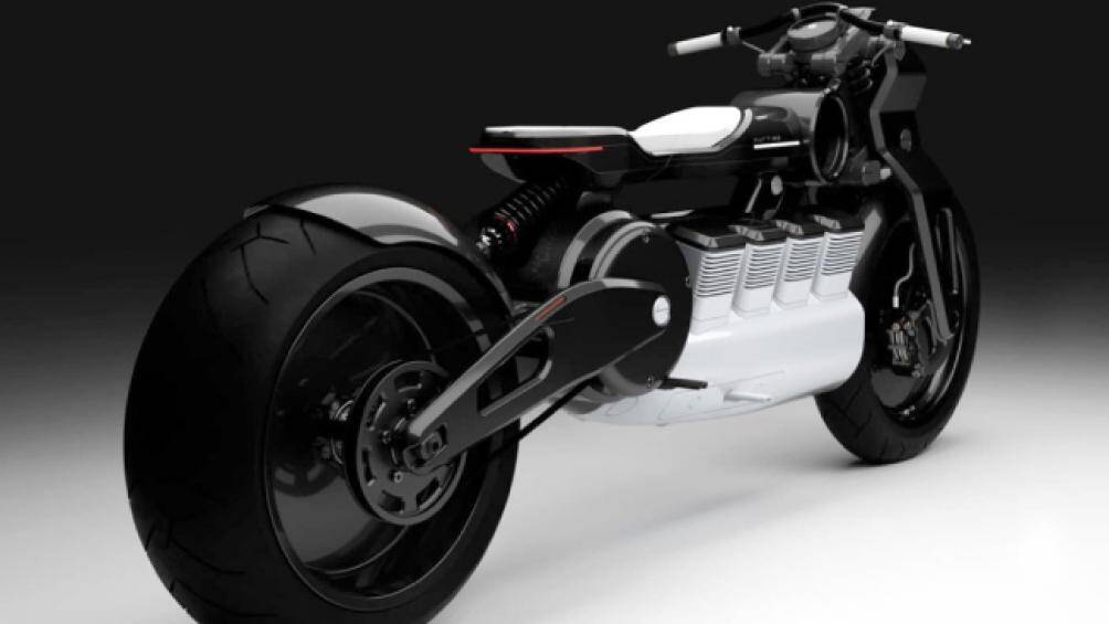 Hera trang bị động cơ điện 140 kW, có khả năng chạy được quãng đi xa 450 km, tăng tốc từ 0-100 km/h chỉ trong 2,1 giây