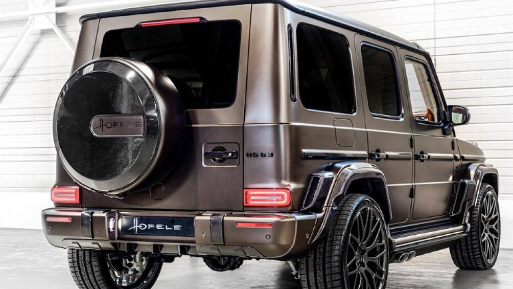 Xe có màu sơn ngoại thất nâu Citrine Brown Magno tùy biến, chính hãng