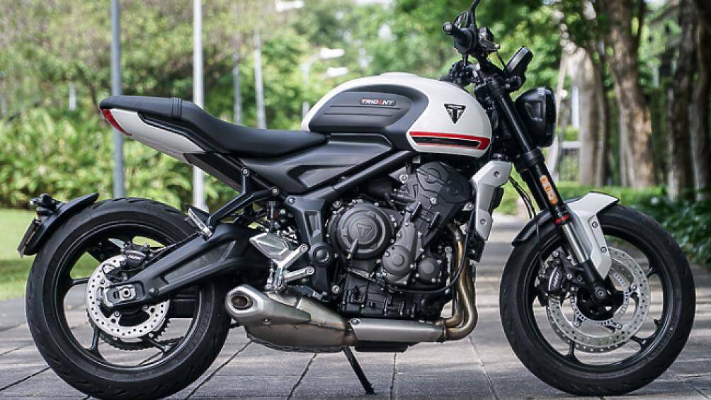 Hơn nữa Trident 660 mới được cho là có âm thanh cực chất nhờ vào bộ ống xả rất đặc biệt mới đặt dưới gầm động cơ khủng