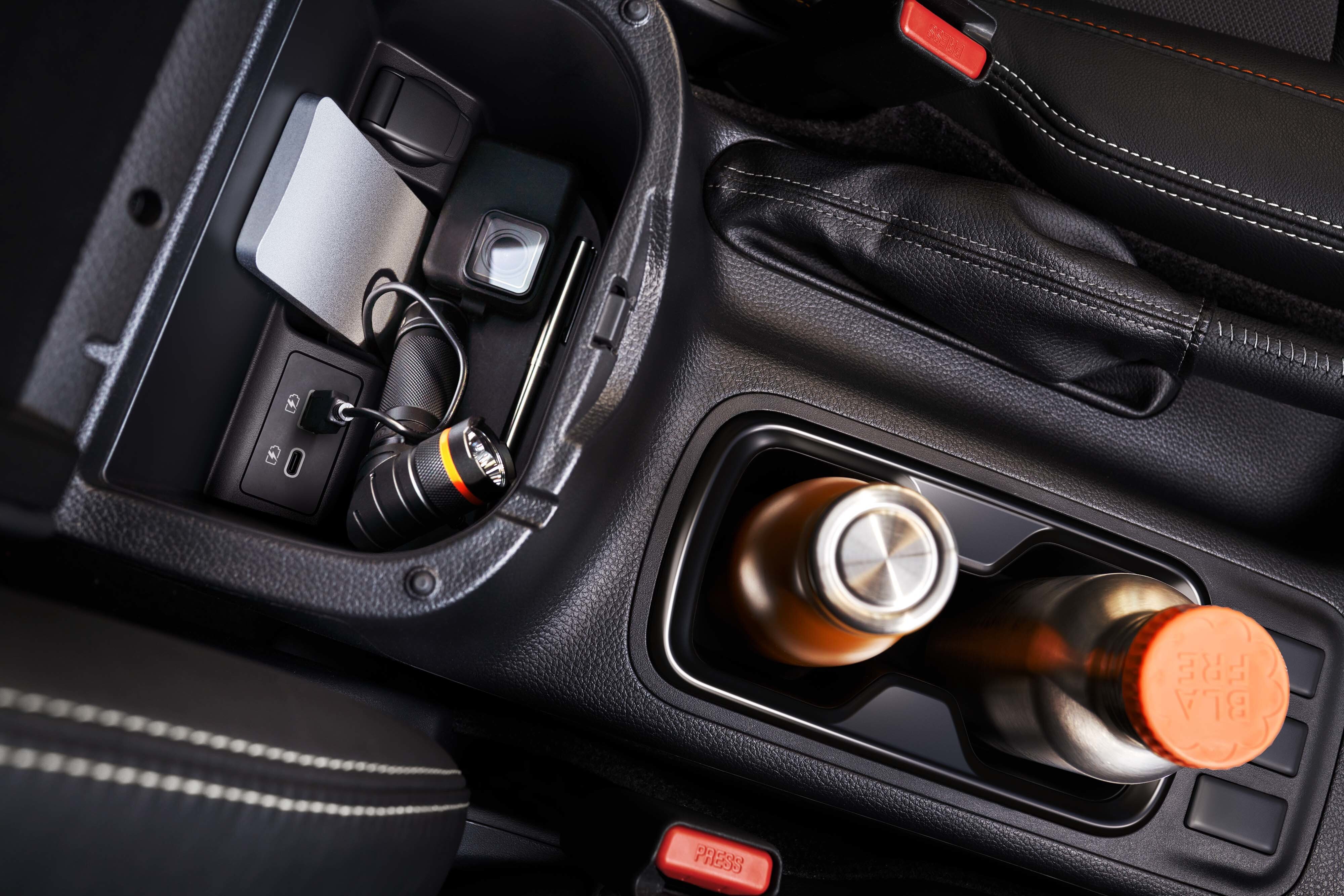 Khả năng cách âm trên Nissan Navara 2021 được cải thiện vượt trội so với phiên bản tiền nhiệm và với các đối thủ