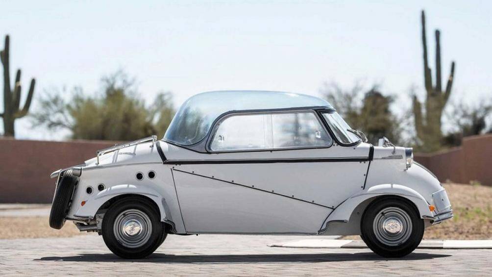 TG 500 là trong số những chiếc microcars nhanh nhất từng được chế tạo. Chiếc xe đang được bán đấu giá ở mức từ 125.000 USD đến 165.000 USD