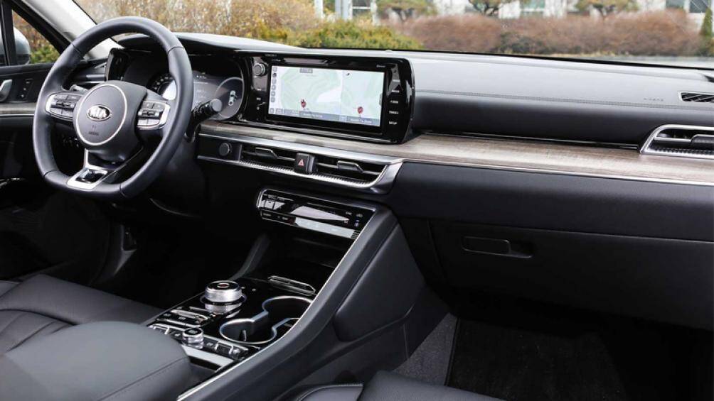 4. Kia Optima (giá khởi điểm: 23.590 USD)