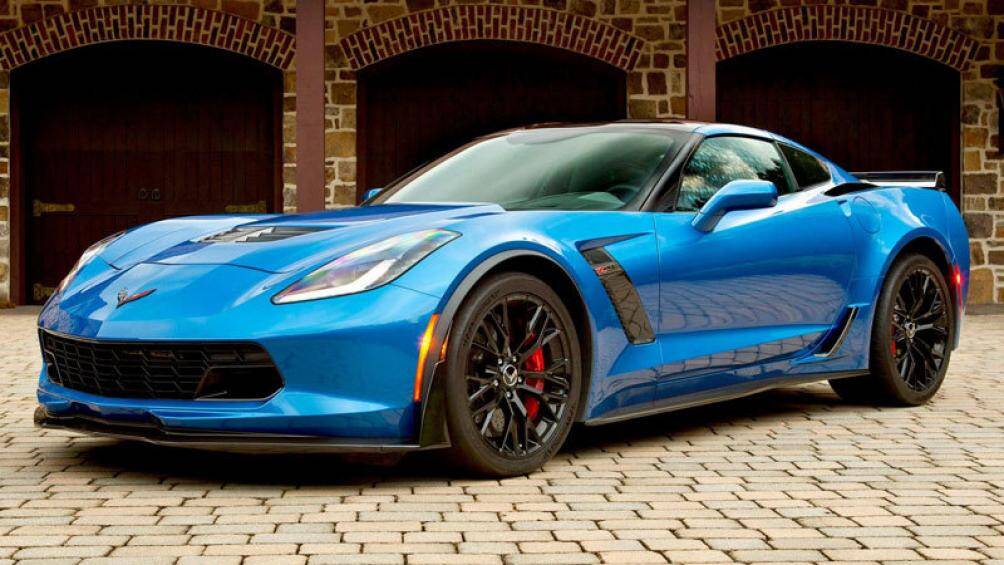 9. Chevrolet Corvette Z06 (giá khởi điểm: 80.900 USD)