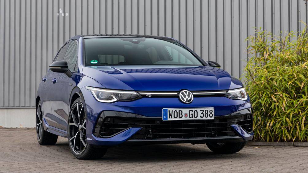 5. Volkswagen Golf (doanh số: 86.650 chiếc)