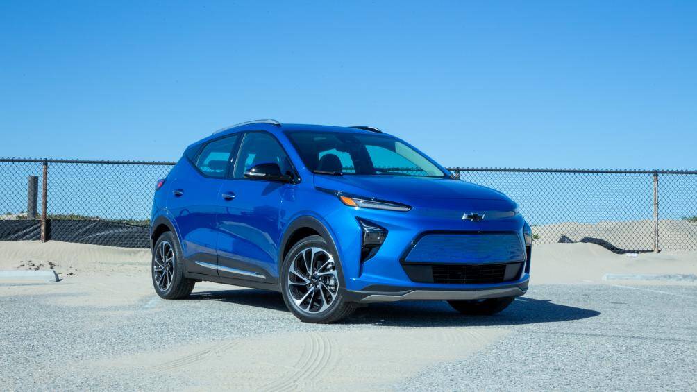 3. Chevrolet Bolt EUV 2022 (giá khởi điểm: 33.000 USD)