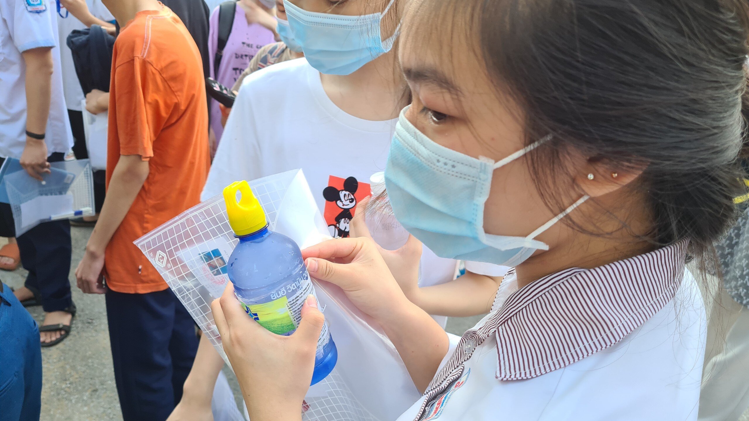 Thí sinh Nguyễn Phương Thảo - trường THCS Nghi Thái cho biết: Môn thi đầu tiên là Ngữ Văn. Chúng em đã dành thời gian ôn luyện rất kỹ các chủ đề đã được thầy cô hướng dẫn.