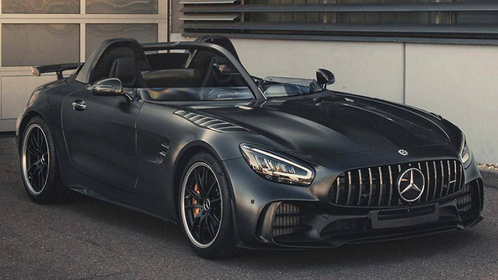 Mẫu siêu xe thể thao Mercedes-AMG GT R SpeedLegend mới đây đã được tháo bỏ kính chắn gió theo phong cách không mui đang thịnh hành