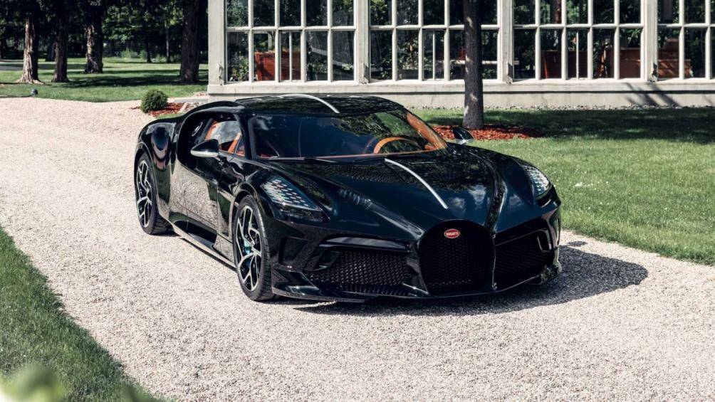 Chiếc siêu xe này xuất hiện lần đầu tiên tại Geneve Motors Show, sau hơn hai năm phát triển và hoàn thiện, cuối cùng nó cũng đã được bán