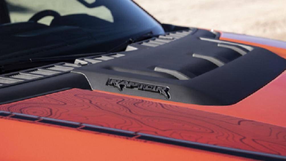 Các showroom xe nhập tư nhân tại Việt Nam đã chào hàng F-150 Raptor 2021 với mức giá khoảng 4,5 tỷ đồng