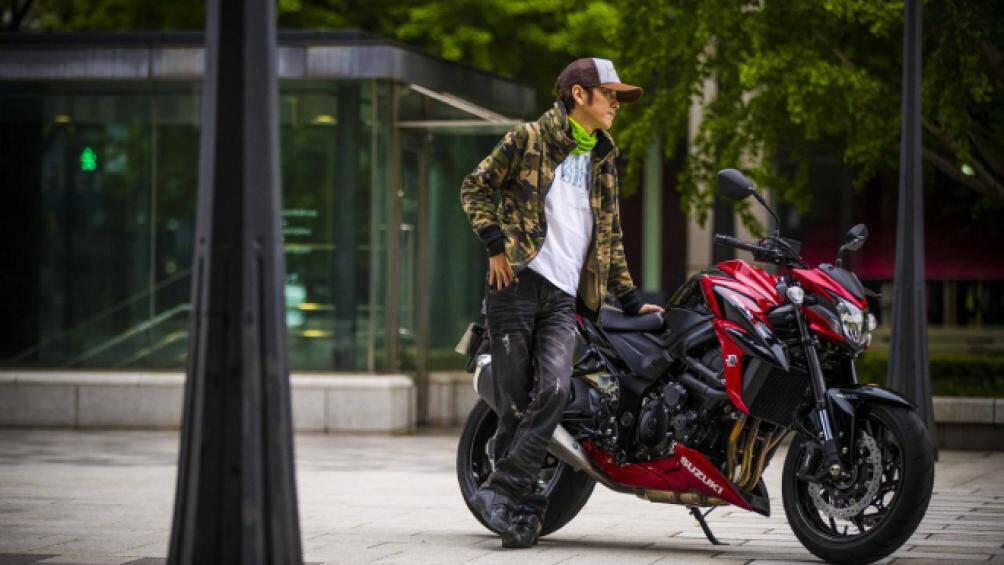 5. Suzuki GSX-S750 (giá: 15.695 USD)