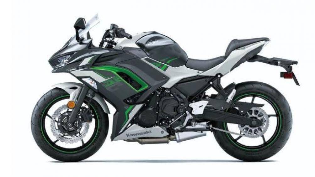 Kawasaki Ninja 650 2021 có màu sơn tùy chọn mới là Pearl Robotic White
