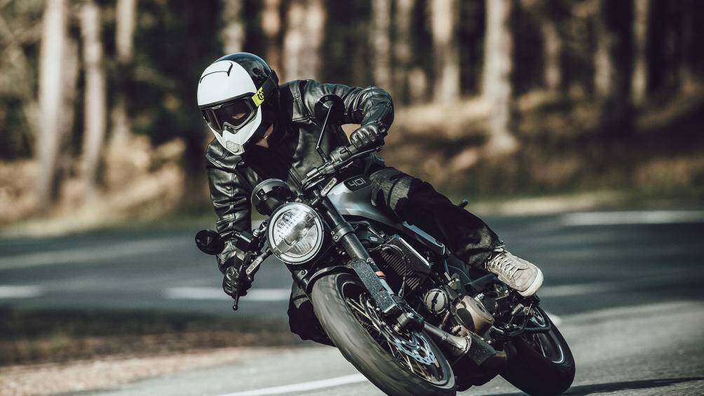 Mới đây, đơn vị phân phối Harley-Davidson và Triumph tại Việt Nam là Al Naboodah đã xác nhận sẽ phân phối thêm thương hiệu Husqvarna vào tháng 8 này