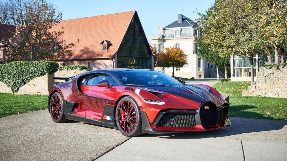 4. Bugatti Divo Lady Bug
