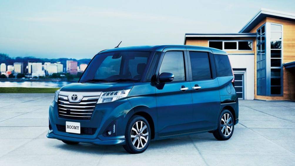 2. Toyota Roomy (doanh số: 11.597 chiếc)