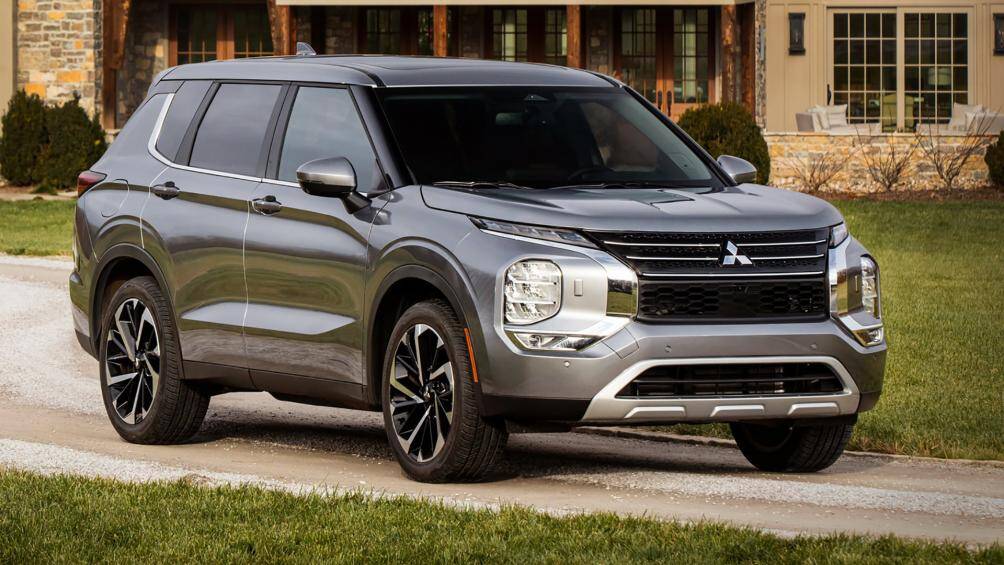 4. Mitsubishi Outlander 2022