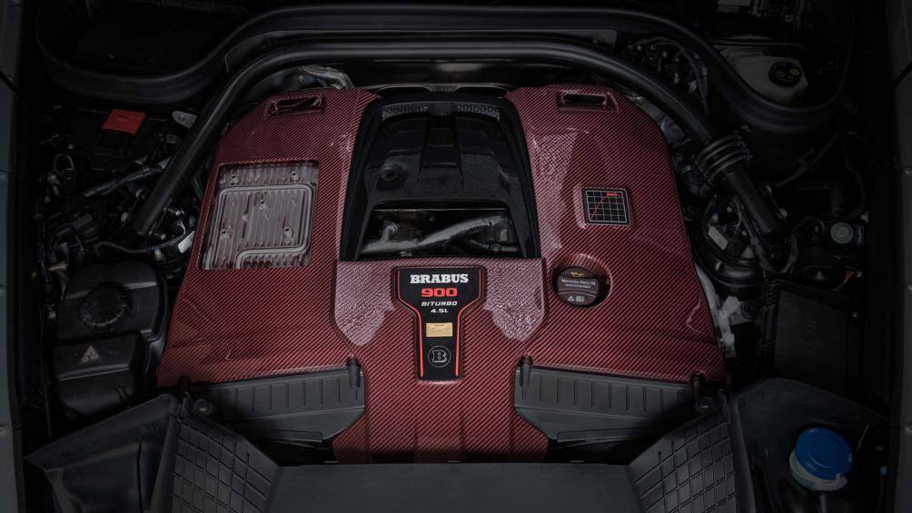 Động cơ của Brabus Rocket 900 chính là động cơ V8 dung tích 4,5 lít tăng áp kép và được trang bị thêm bộ tăng áp kép hiệu suất cao