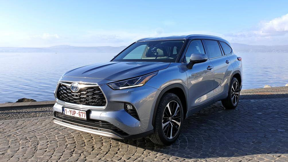 1. Toyota Highlander 2021 (điểm an toàn: 9,9/10)