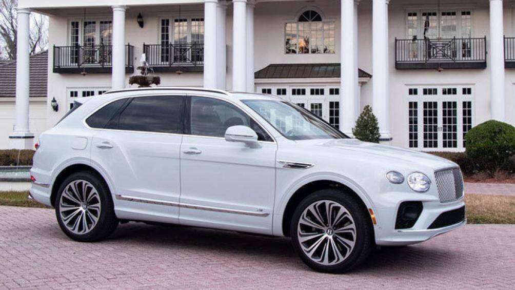 4. Bentley Bentayga 2021 (giá khởi điểm 177.000 USD)