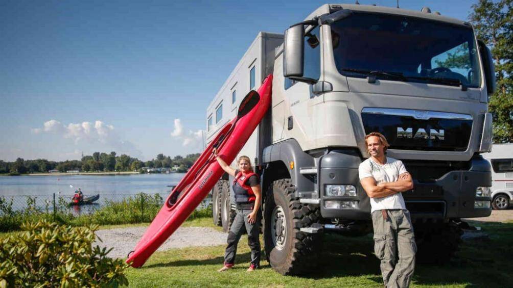 Global XRS 7200 là mẫu xe RV (Recreational Vehicle) là sản phẩm của hãng Action Mobil đặt trụ sở tại Saalfelden am Steinernen Meer (Áo)
