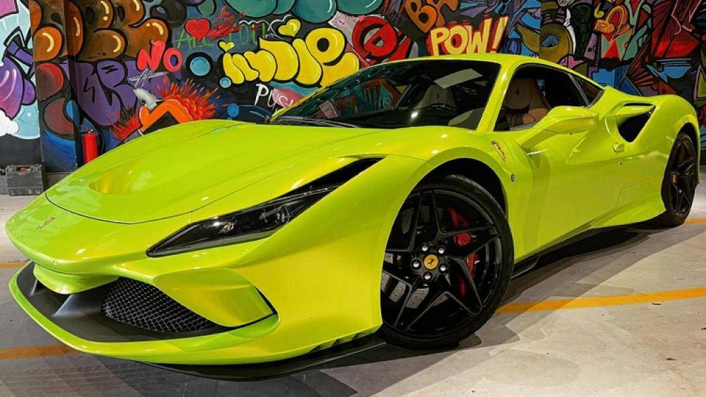 Số lượng dòng siêu xe Ferrari F8 tại Việt Nam đã ở con số 6 với 3 chiếc thuộc phiên bản Ferrari F8 Tributo và số còn lại là mui trần Ferrari F8 Spider