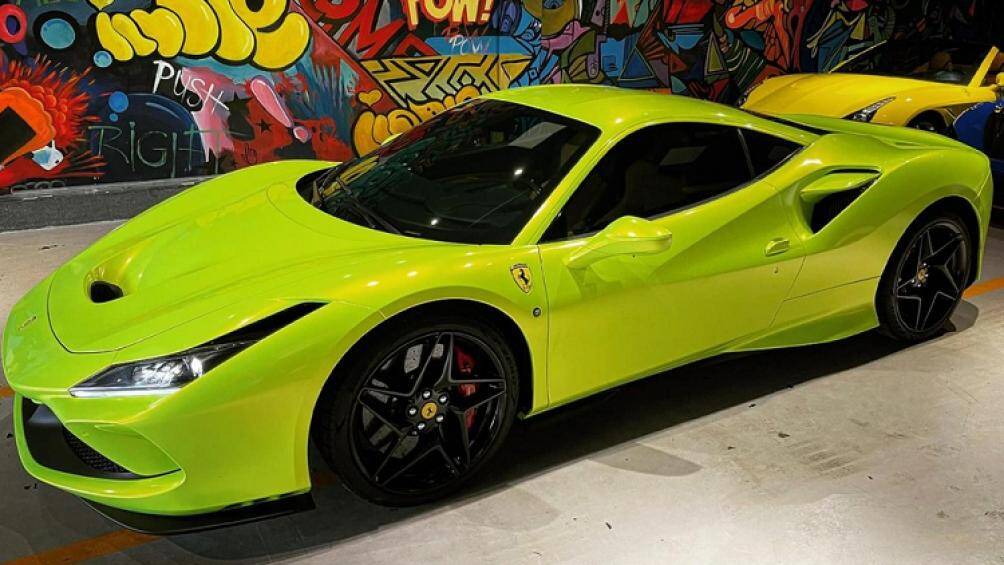 Điểm nhấn trên màu sơn mới này là bộ mâm 5 chấu kép của xe được chuyển sang tông màu tối