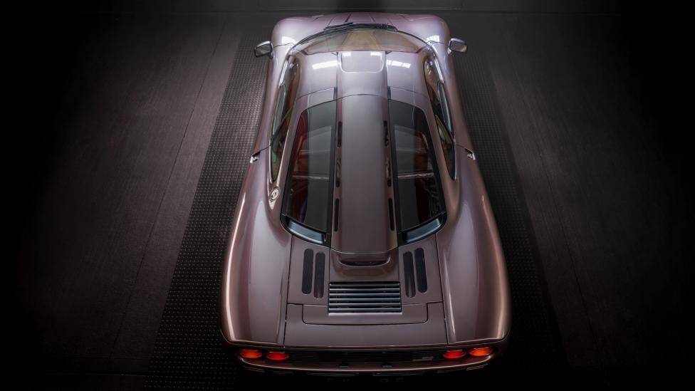 Xe được lăn bánh vào năm 1995 và sau 26 năm được sản xuất, nó chỉ mới được sử dụng tổng cộng 388 km