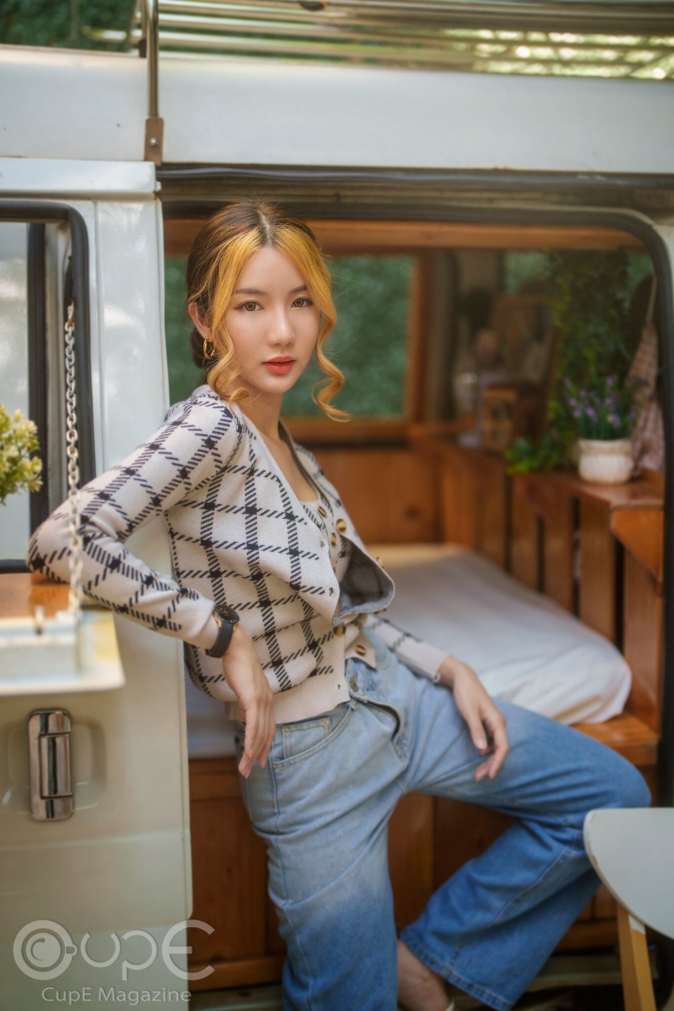 Khoe vẻ đẹp thướt tha làm bao chàng trai rung động