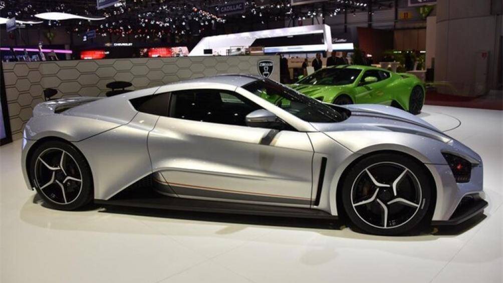 Dù được sinh ra tại Đan Mạch, một số bộ phận trên thân xe Zenvo ST1 được làm tại Đức hoặc Mỹ