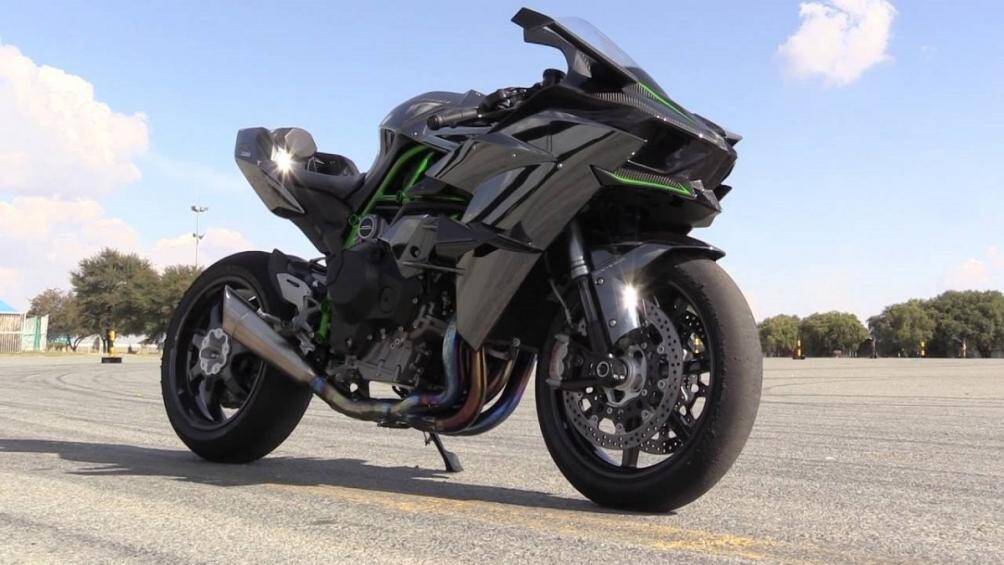 7. Kawasaki Ninja H2R - 68.000 USD