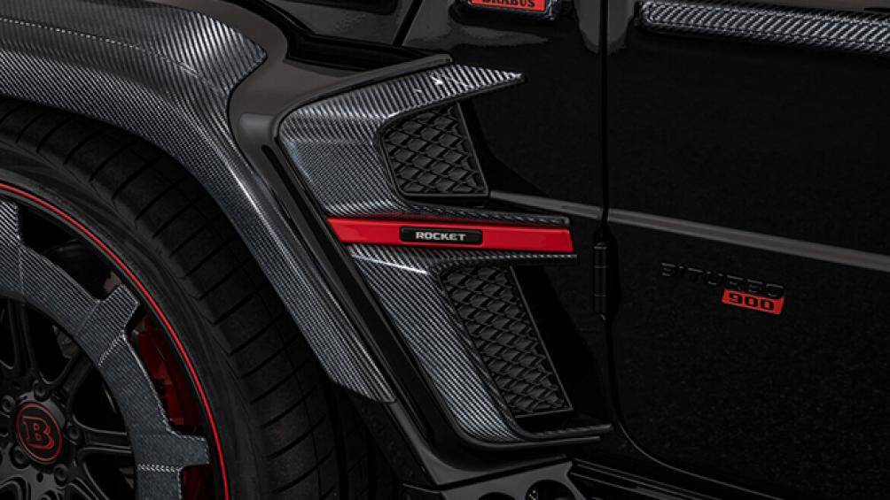 Qua đó giúp khối động cơ tăng công suất tối đa lên đến 888 mã lực tại 6.200 vòng/phút, mạnh hơn 309 mã lực so với G63 nguyên bản