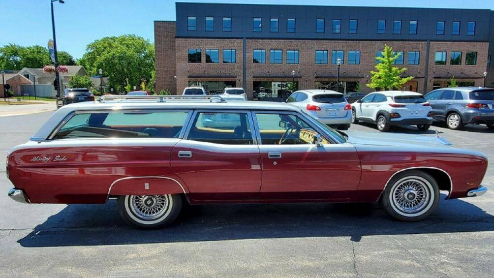Chiếc xe kì lạ này được lắp ráp bởi công ty Scar Cars Inc. Ở Fitchburg, Massachusetts, nó là một trong số 8 chiếc hiếm hoi trên thế giới