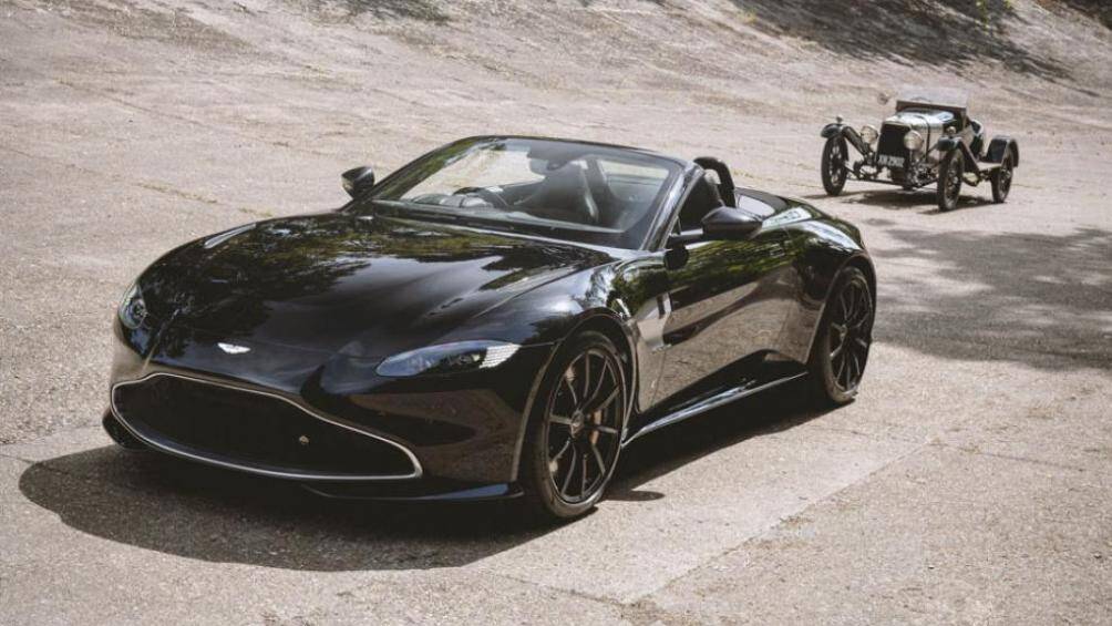 Phiên bản đặc biệt của Vantage Roadster sẽ được cá nhân hóa một cách đặc biệt bởi bộ phận Q của Aston Martin