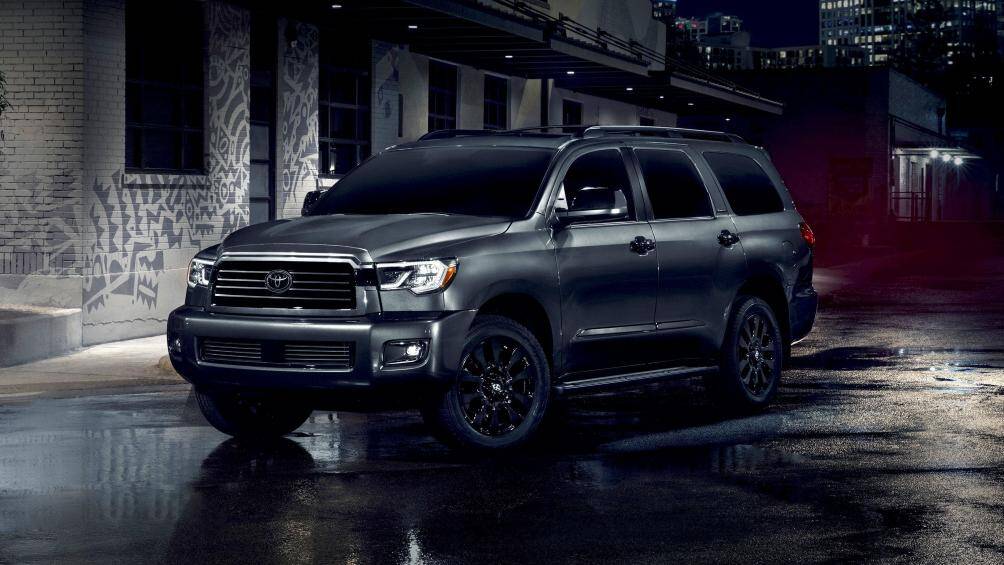 6. Toyota Sequoia 2021 (khoảng sáng gầm xe: 251 mm)