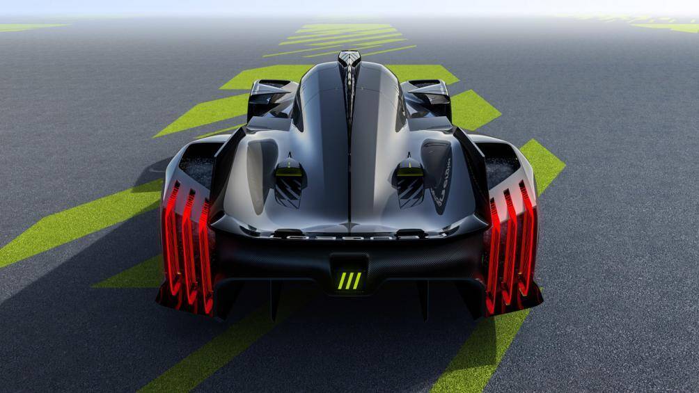 Điểm gây chú ý nhất của xe nằm ở đuôi khi không được trang bị bộ cánh gió như những chiếc xe đua khác